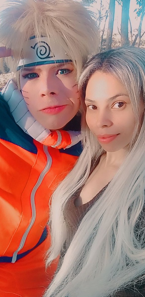 ItsMeSaskya's tweet photo. Hoje tiramos a tarde pra gravar um vídeo do Naruto pro canal ♡ https://t.co/WXfLqvrikk