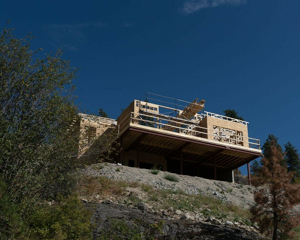 BarnettHomes's tweet photo. If you’re dealing with a terrain problem,  then you need a team that does more than just wait for answers. Luckily BCL’s expertise helps with that thanks to years of working in civil and forest engineering. Experience this today, check out the link in ou… https://t.co/MHkeq95bwI https://t.co/mt8MraSOQN