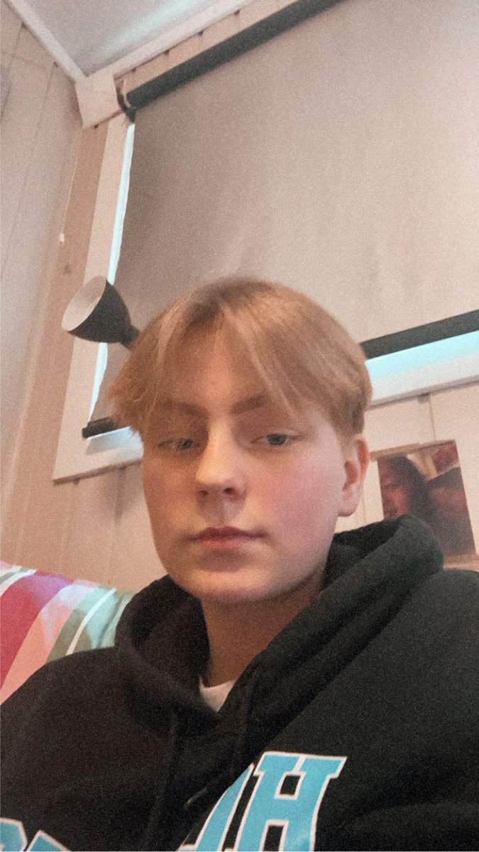 pikeiscool's tweet image. my hair had grown so much in two months wtf