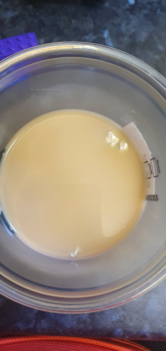 AmyyFollowill's tweet photo. @StarbucksUK I visited your dunfermline store earlier, had three sips and had three bits of plastic in those sips. It's now melted more and I've found this? Absolutely disgusted https://t.co/bRDL9CIwoZ