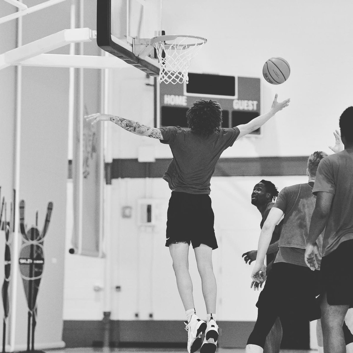 Competition. Hawk Hill. 
#THWND