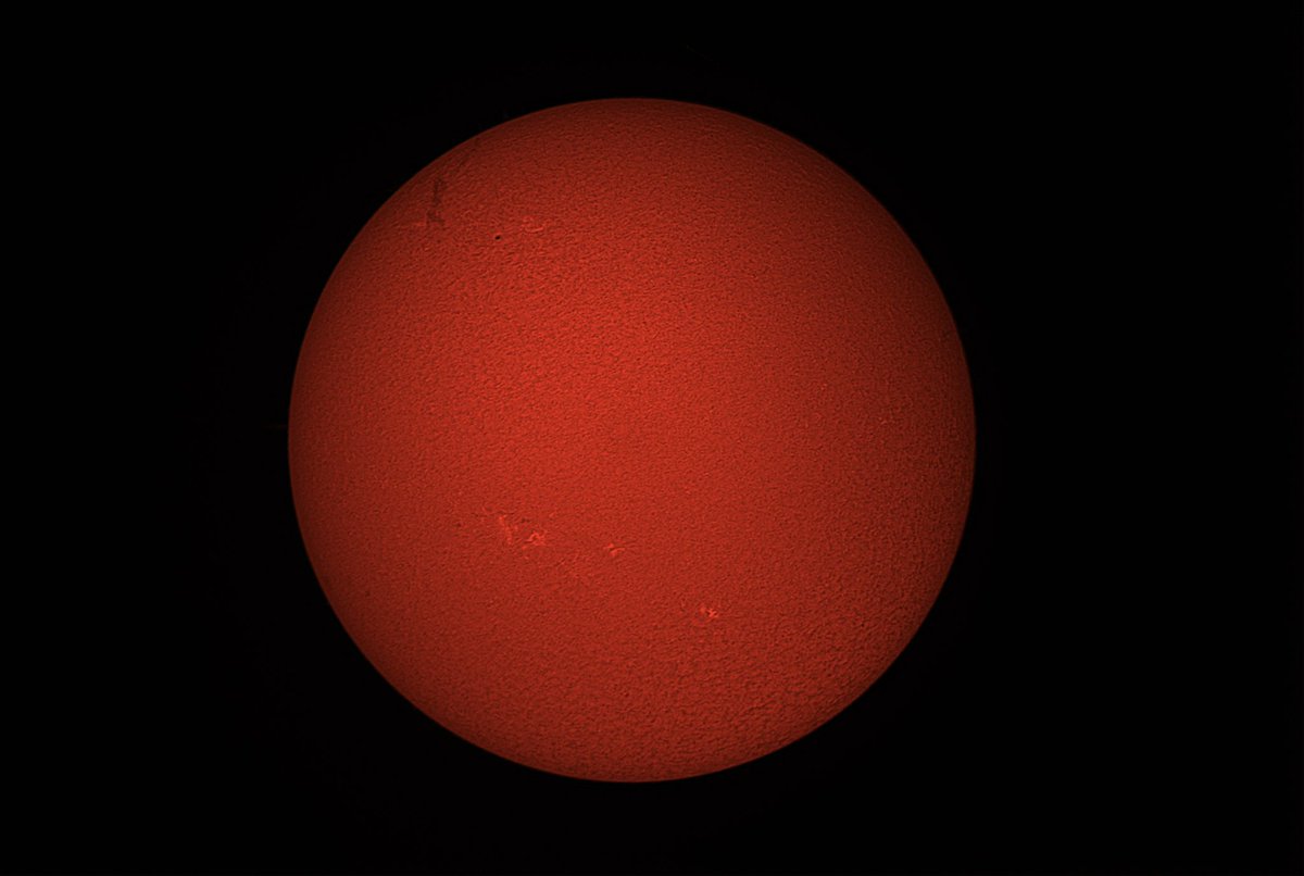 ChrisReesPhD's tweet photo. Couple of quick shots 🔭 📸 ☀️this evening. AR2842 clearly visible, and some nice prominences visible over the limb. @apod @SolarHam @_SpaceWeather_ #Sun #Solar #Sunspot #Activeregion https://t.co/U54oLrtjFb