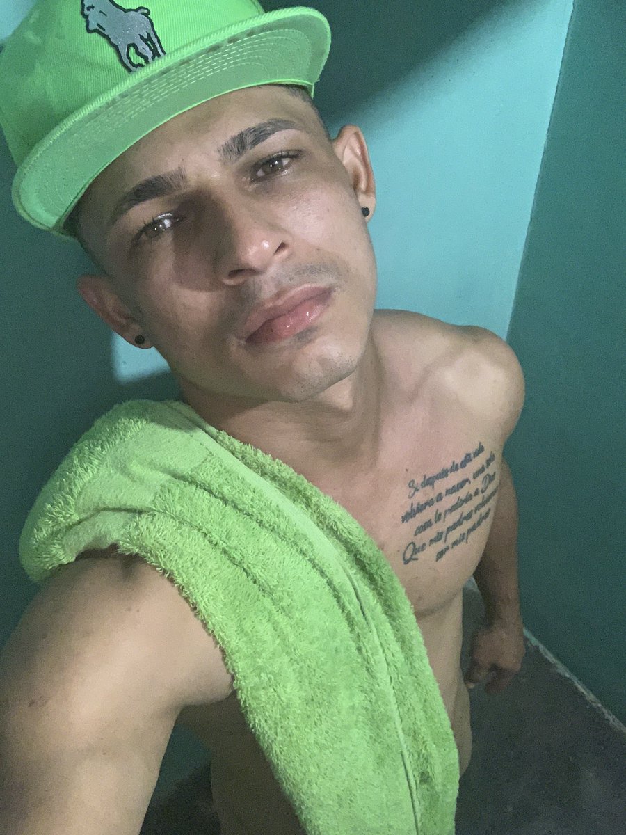 La vida es un camino q se recorre a diario de muchas maneras, y solo tú tienes la gran decisión de cómo vivir cada momento !!
