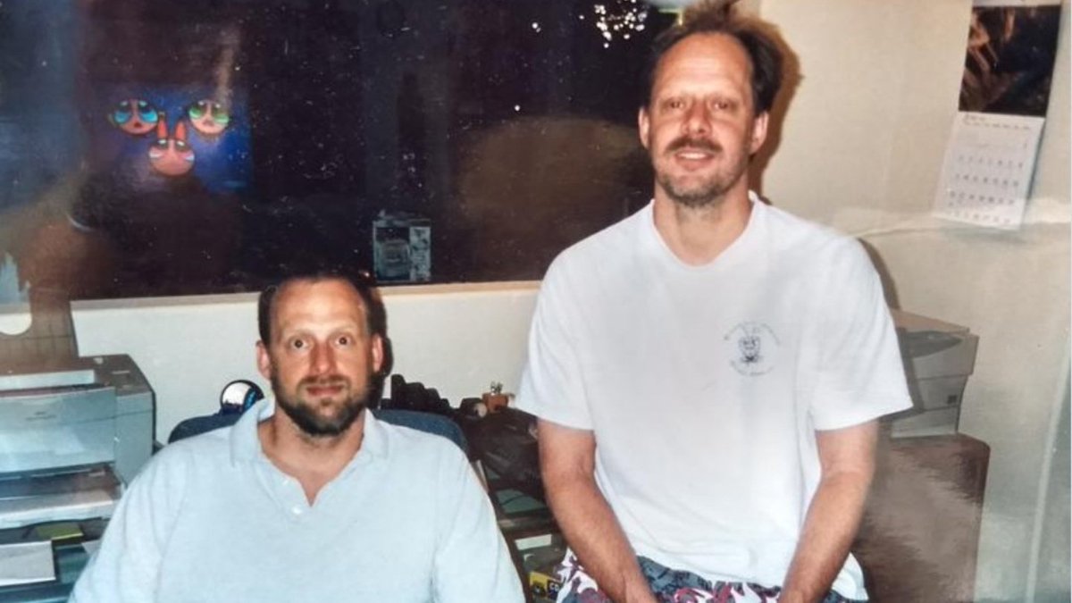 PerryALPHA's tweet photo. Steve Jobs and Steve Wozniak back when they founded Apple in a garage https://t.co/edOO9c1LJp