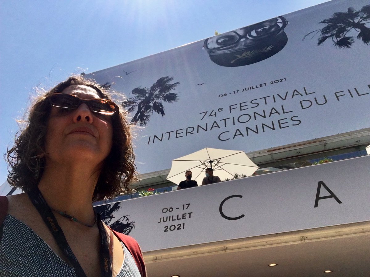 andreaguzm's tweet photo. #Cannes 😎
en la mejor compañía
#JaraYañez 🥰 @carlosfheredero 
#myfirstcannes https://t.co/0gjouEz3QG