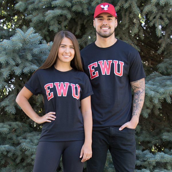 EWUEagleStore's tweet photo. These featured items will be 25% off TODAY ONLY 11am-2pm PST. In store &amp; online @ https://t.co/hDBJrV72T4 
Can’t make it in during the sale? You can always purchase during 11am-2pm online &amp; pick it up later! 

#GoEags #EagdOut #Eagle4Life #EagleGear #FlashSale #EWU #AdidasTeamCap https://t.co/hhXwVFJGhs