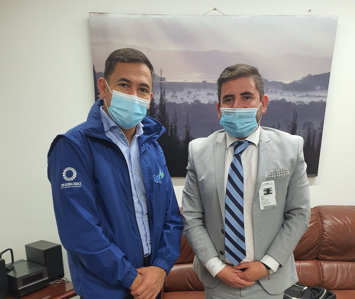 JaimeTorresUbte's tweet photo. El que persevera alcanza y muy pronto daremos una gran sorpresa en el tema DMI del predio la Holanda y la Fortuna. Vivienda digna en la Nueva Ubaté en alianza estratégica con la CAR Cundinamarca. Reunión con el Director General de esta Corporación.  @autenticaubate @bermar94 https://t.co/rw2PNW9TbQ