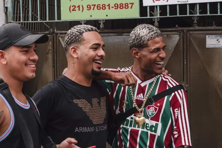 2foficial1's tweet photo. Segunda temporada 15 e 2f segurança do homi 😎. https://t.co/9IEnBmkKJN