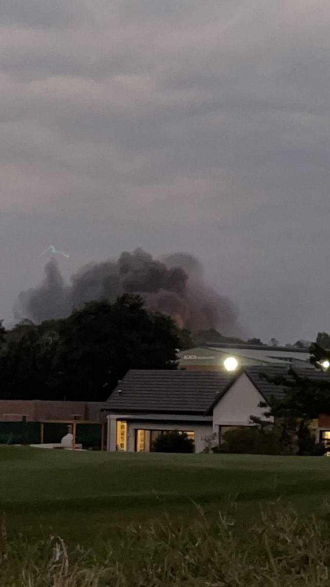 changray69's tweet photo. @News24 Waterfall is burning, in the last two days our mall has been destroyed, our shops have been destroyed, we have no food to feed our community.  Our community members are our protectors! Where are the police, where are the SANDF  @CyrilRamaphosa @_NewsAfrica @jsteenhuisen https://t.co/yt3OhGyPEu