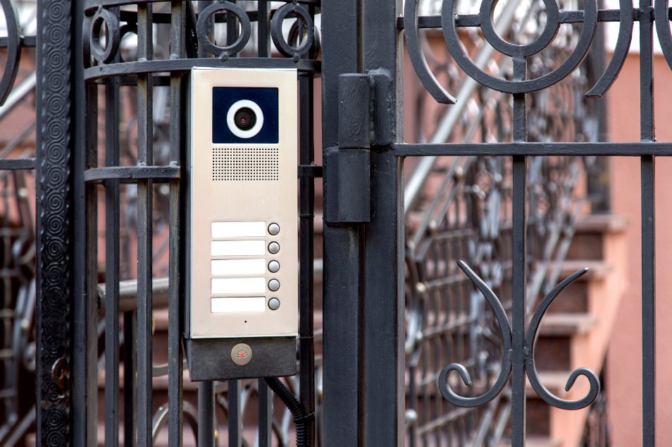 Looking for a keypad to add extra security to your commercial gate or fence? Let Summit Fence North help! We offer a variety of keypads, receivers, transmitters, safety eyes, vehicle detection probes, and magnetic locks.
bit.ly/35fyPrp