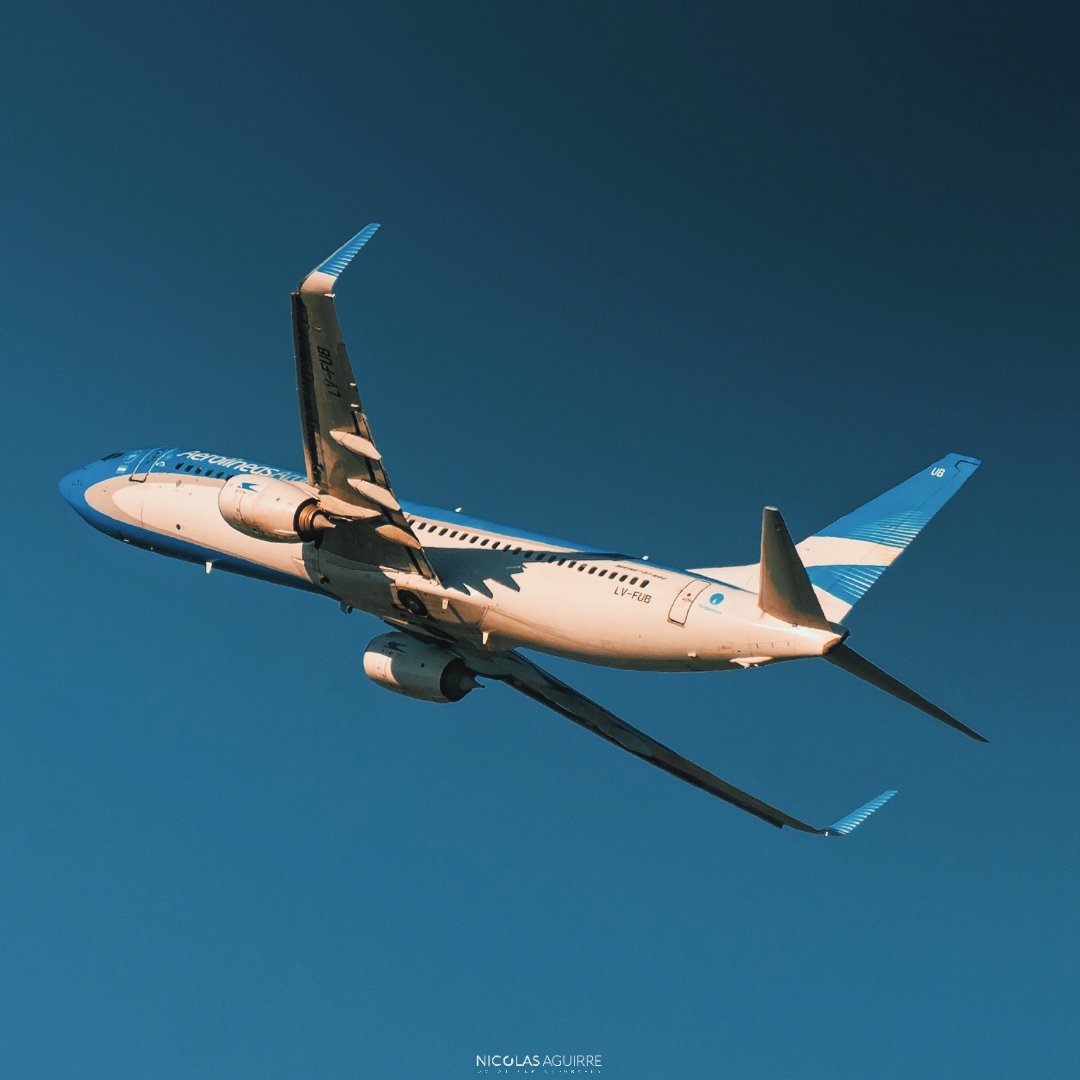 7 3 7 🛫  B A N K I N G <a href="/Aerolineas_AR/">Aerolíneas Argentinas</a>