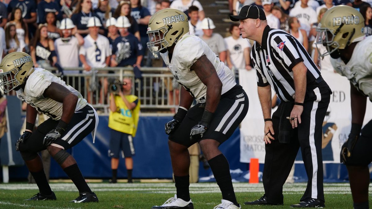 The Top 25 returning #FCS linebackers

--&gt; herosports.com/fcs-football-2…