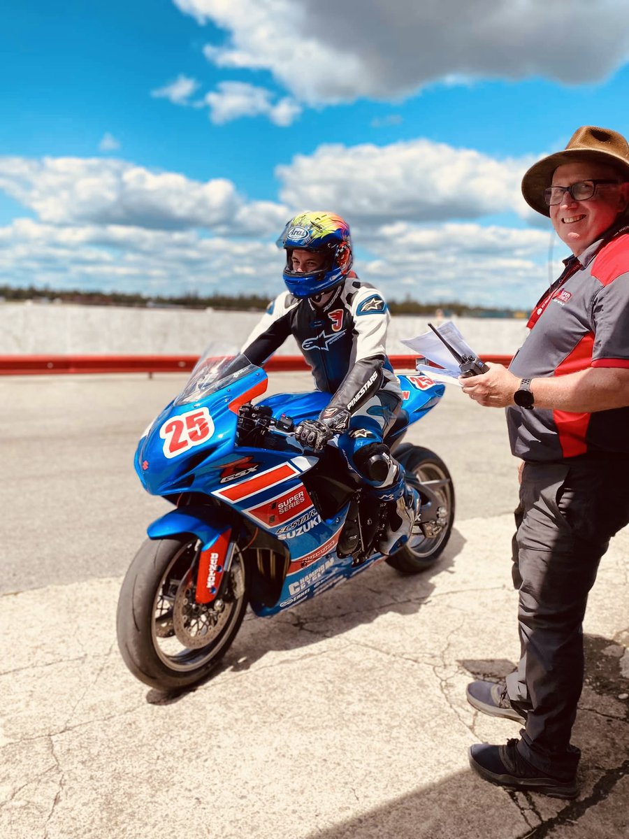ProjectCRASH16's tweet photo. @shannonvilleSMP Super Series Round 1 🏅🏁 #takeittothetrack #ridesafe https://t.co/aemuBtGhee