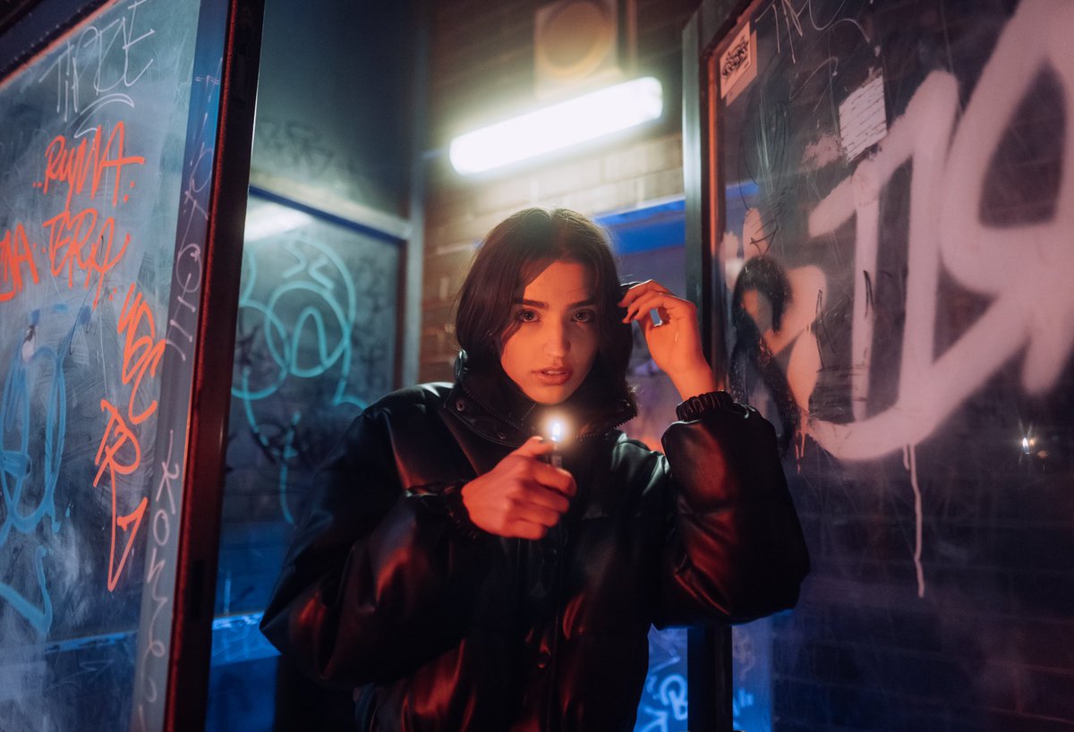 is400o's tweet photo. Hey, I’m a 22 year old photographer based in Sydney, Australia. Here is some of my work! I’d love to hear what you think 😊 #portfolioday #photographer https://t.co/ORxjqaKqFy