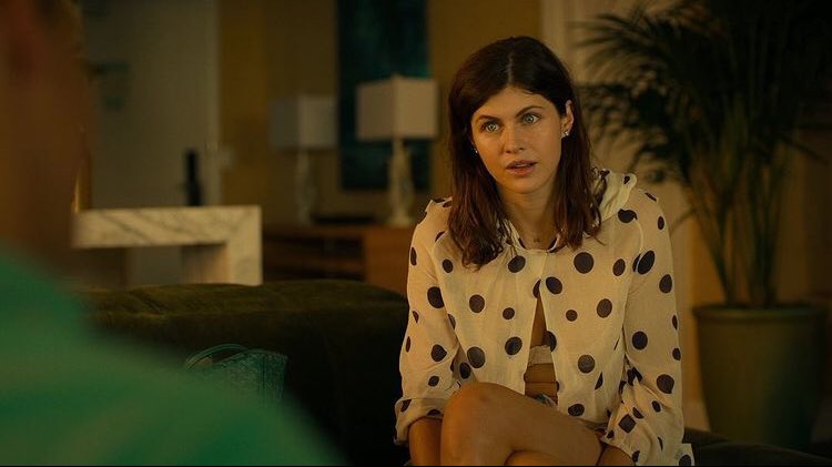 Alexandra Daddario como Rachel Patton no primeiro episódio de The White Lotus. Já assistiram?
#TheWhiteLotus