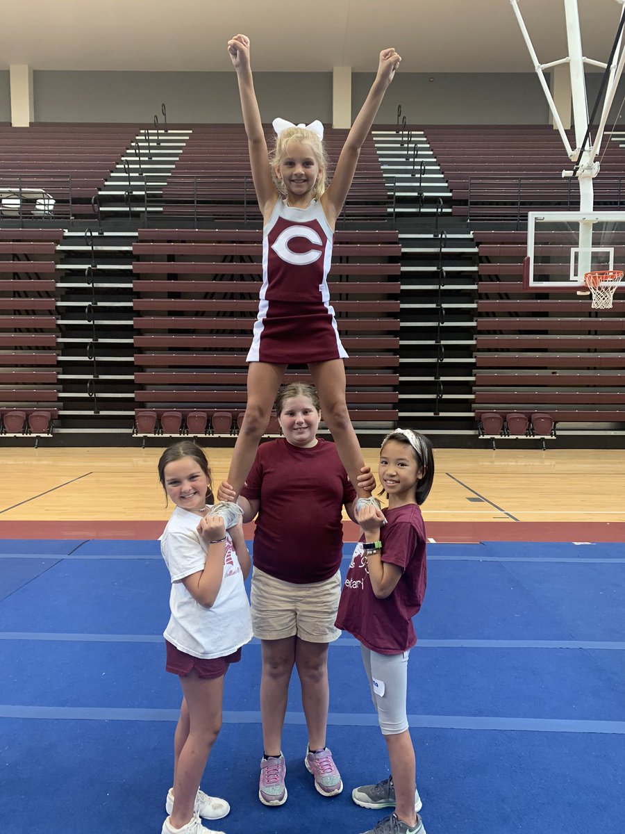godragonscheer's tweet photo. Stunting the day away at CHS Cheer Camp! @GoDragonsGo_ Go Dragons! We love our future CHS cheerleaders! https://t.co/Uh976xz1CC