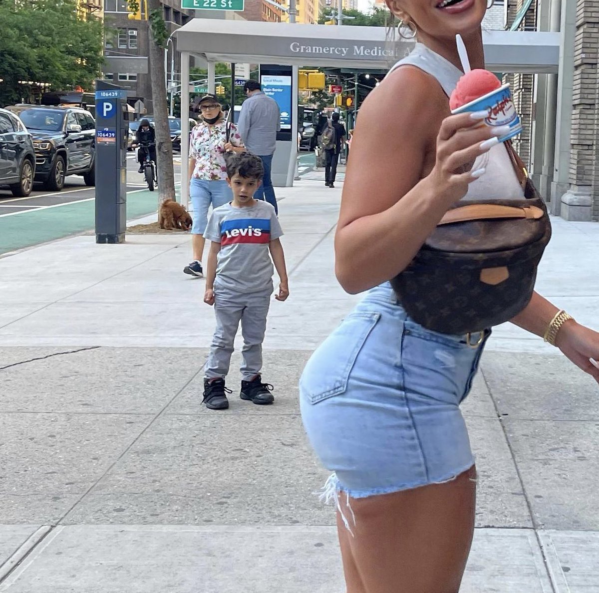 stepcorrectuk's tweet image. Lil Homie couldn’t believe it🤣