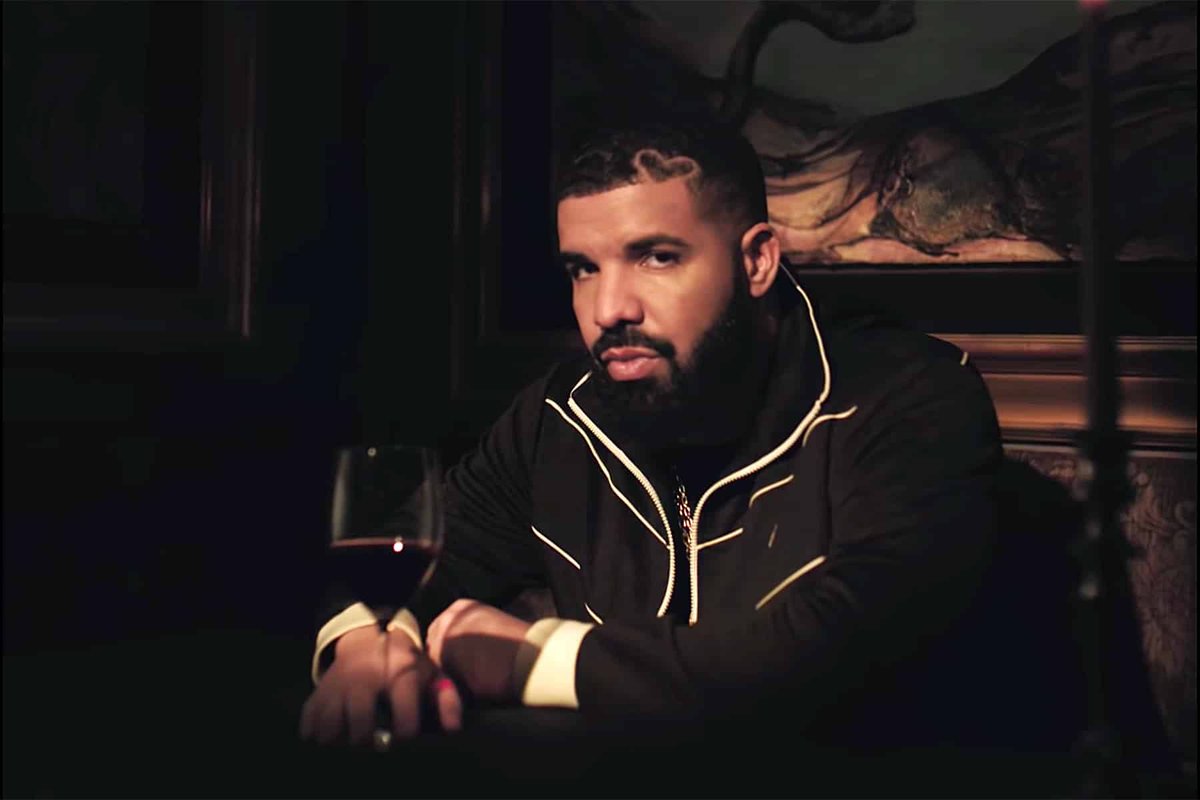 "CERTIFIED LOVER BOY" de Drake est terminé !

D’après Akademiks, les élites de l’industrie musicale l’ont écouté et ont indiqué que l’album était très lourd.
