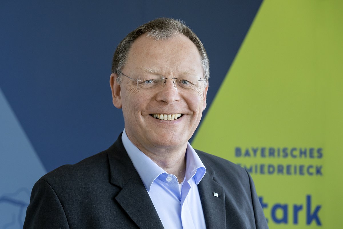 chemdelta's tweet photo. Austausch mit Vertretern aus @BayernSPD_Lndtg und EU-Parlament: Erfolgreicher Klimaschutz braucht Transformation zu CO2-freier Produktion statt Industrieverlagerung. Energieintensive Unternehmen brauchen große Mengen erneuerbaren Strom + wettbewerbsfähigen Strompreis #Wasserstoff https://t.co/qkOxsy326D