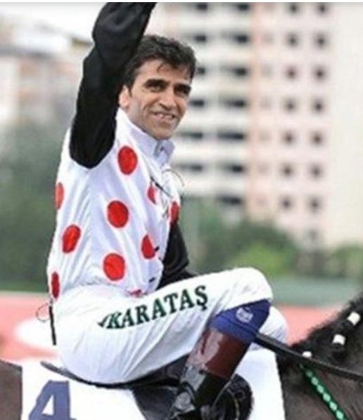 Bu ne lan Halis mi görüyorum