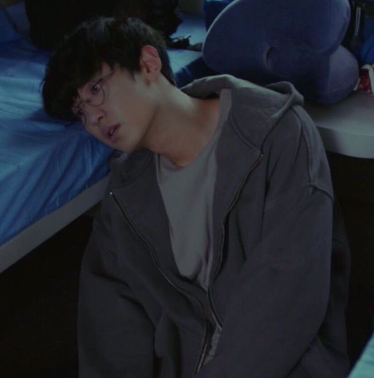 chanyovls's tweet photo. Hhhhhh https://t.co/leuuLeFUds