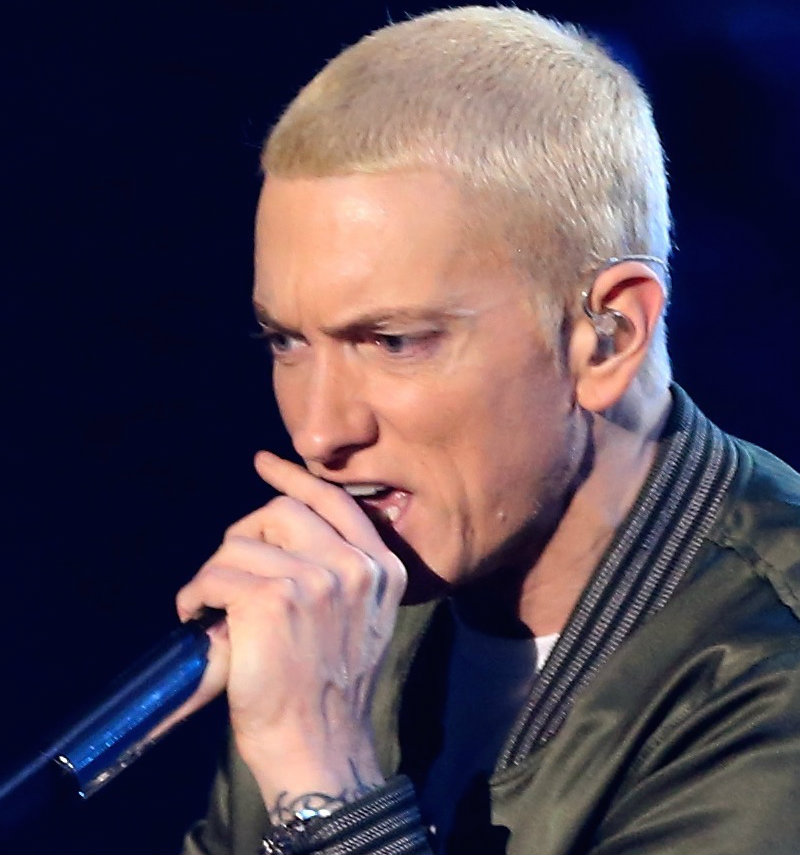 Interesting eminem песня. Eminem 2022 фото. Interesting eminem песня. Interesting eminem песня. Eminem 2008.