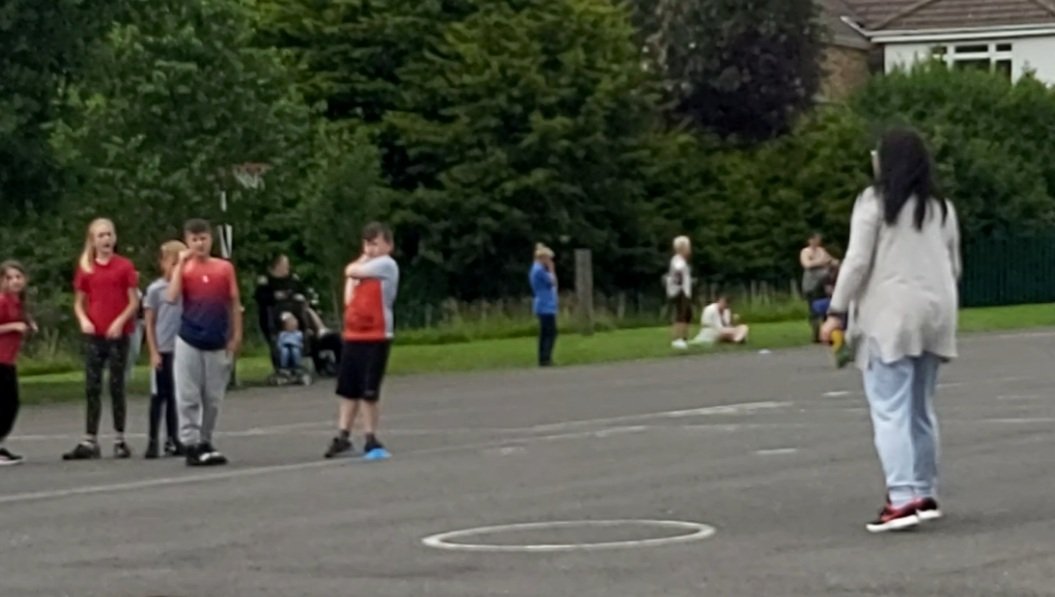 MammiPugh's tweet photo. @UpperRhymneyPS @URPSHeadteacher @URPSSirhowy   a well organised, safe &amp; much appreciated #SportsDay #SchoolForTheCommunity so grateful that we were allowed to come &amp; watch our children 😁 https://t.co/ZKG1M4DfBQ