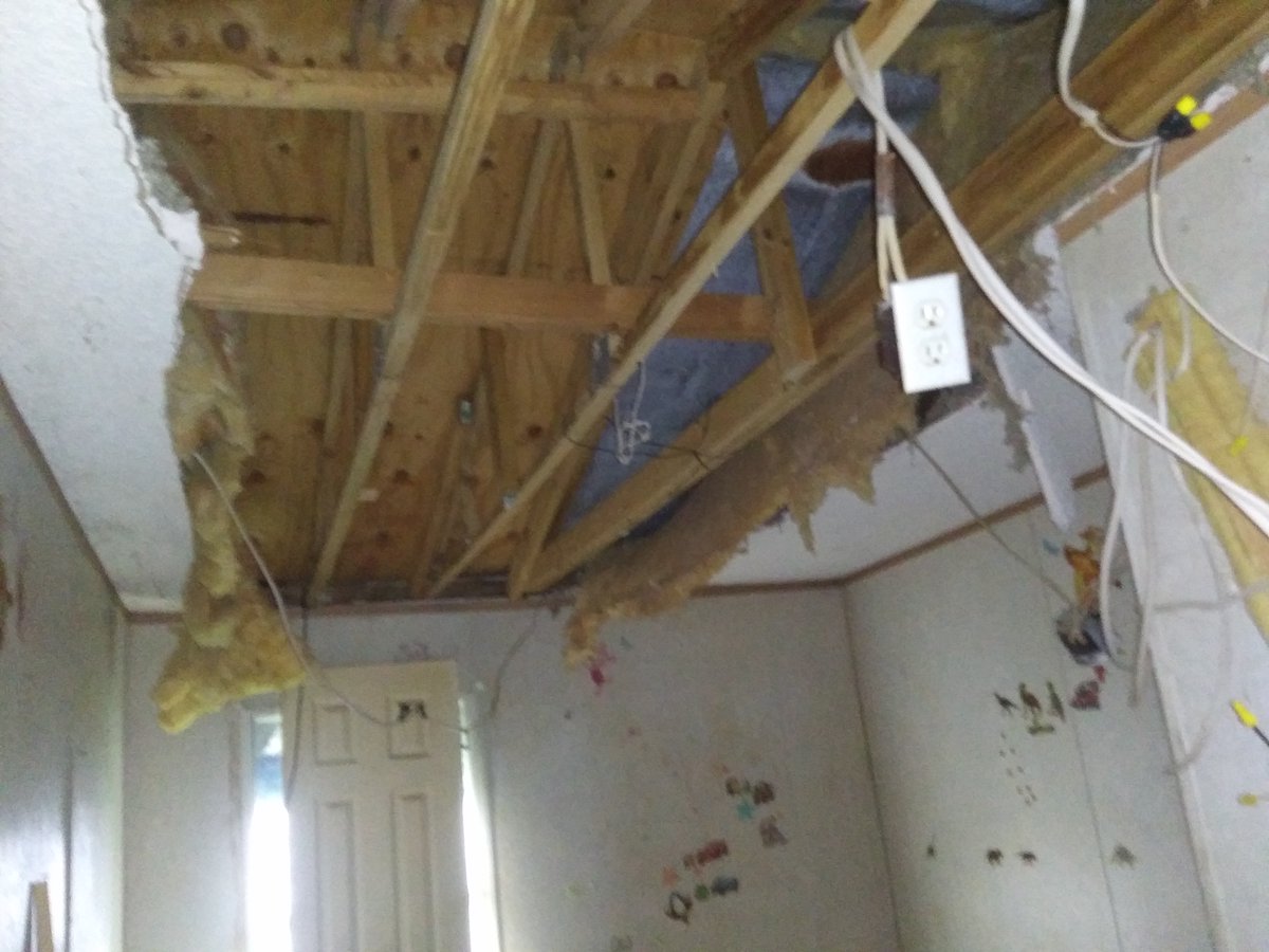 LTauchert's tweet photo. This is what we are trying to get fixed so we can move back in and our son can have his room back https://t.co/LwsLSPk6kp