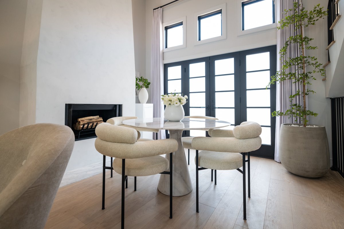 JonathanScott's tweet image. Loved helping @GwynethPaltrow surprise her long-time assistant, Kevin. Tight spaces can be challenging, but it turned out so elegant. The black doors, hardware, new tiles…all of these subtle touches really help elevate the entire home. Design details: bit.ly/2VF1xlP