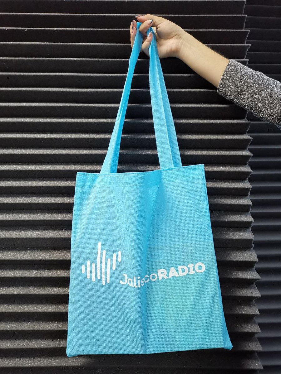 JaliscoRadio's tweet photo. Esta semana en #AltoparlanteJB 📢 tenemos para ti una bolsa con tres libros de regalo, cortesía de nuestros amigos de @VReditoras 📚.

Para participar responde ¿Si pudieras vivir en un libro, en cuál sería y por qué? 🤔👇🏼 https://t.co/ooUhIucRp7