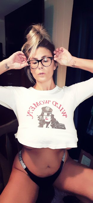 🤓🤓 Afternoon! 💋 https://t.co/ugRLf4K7JO<a href="/tag/pigtails"class="tags"><span>#pigtails</span></a><a href="/tag/bondage"class="tags"><span>#bondage</span></a><a href="/tag/handlebars"class="tags"><span>#handlebars</span></a>