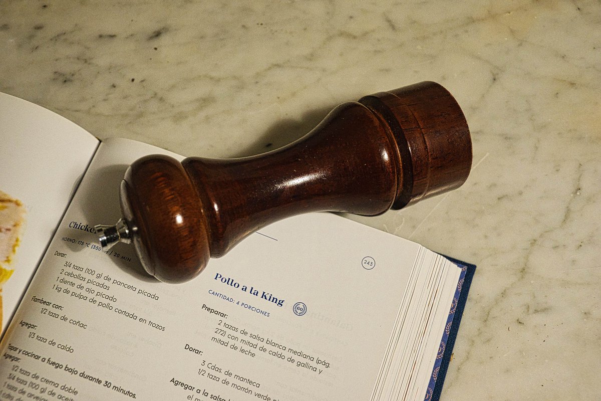 Ya no recuerdo cómo llegué a «Paladar», la newsletter de Javi Schurman. Imagino que por la serendipia del universo digital y, fundamentalmente, por el leudado de los contenidos culinarios durante la pandemia. 
bit.ly/36y11bj

<a href="/JaviSchur/">Javi Schurman</a>
#manualcocinacrandon