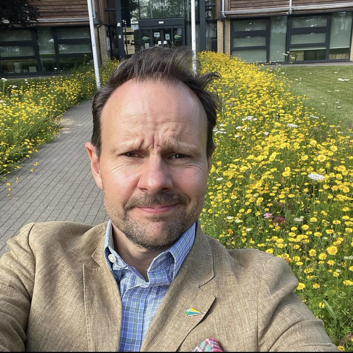 easuffolktories's tweet photo. Just arrived at East Suffolk House, Melton for our Cabinet meeting this evening.
Quick inspection of our wild flower border #eastsuffolkconservatives #greenerthangreen #wildflowers #eastsuffolkcouncil https://t.co/yQkNYjpA6d