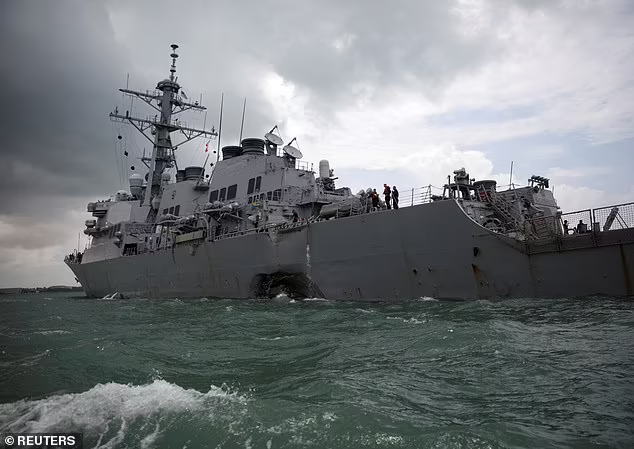 theoldgumtree's tweet photo. 米國海軍情況不妙

"US Navy is not fit for war because of risk averse, politically correct, control-freak top brass"

"Every officer is up to speed on diversity training. Not so much SHIP HANDLING. "

結果是一系列的意外： https://t.co/cRa94MeOa3