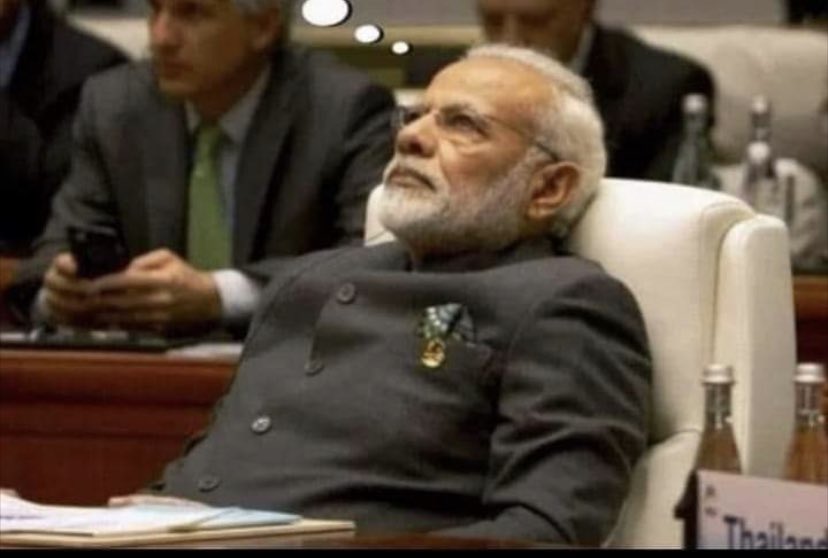 fatima_zoyaAli's tweet photo. मैं और मेरी महंगाई,

अक्सर ये बातें करते है कि,
अब किस चीज़ का दाम बढ़ाया जाए।  ? https://t.co/ggOMXQysOJ