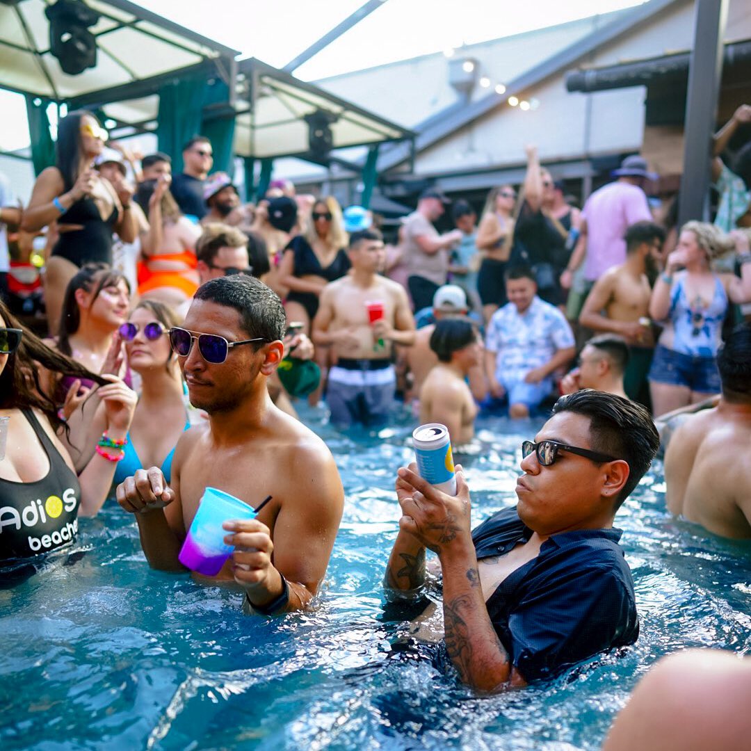 [FREE TIX] like and retweet this post for a chance to win [2] free tickets to: 

[DAY AND NYT]

𝘼 𝙋𝙊𝙊𝙇 𝙋𝘼𝙍𝙏𝙔

featuring

[<a href="/jordnmoody/">jordnmoody</a>]

[<a href="/itselderbass/">ELDERBASS</a>]

[@kadenabass]

[@alphatransmusic]

and [<a href="/MuresBeats/">Mures</a>]

+ 𝙏𝙃𝙄𝙎 𝙎𝘼𝙏𝙐𝙍𝘿𝘼𝙔 +

[winner chosen 7/16]