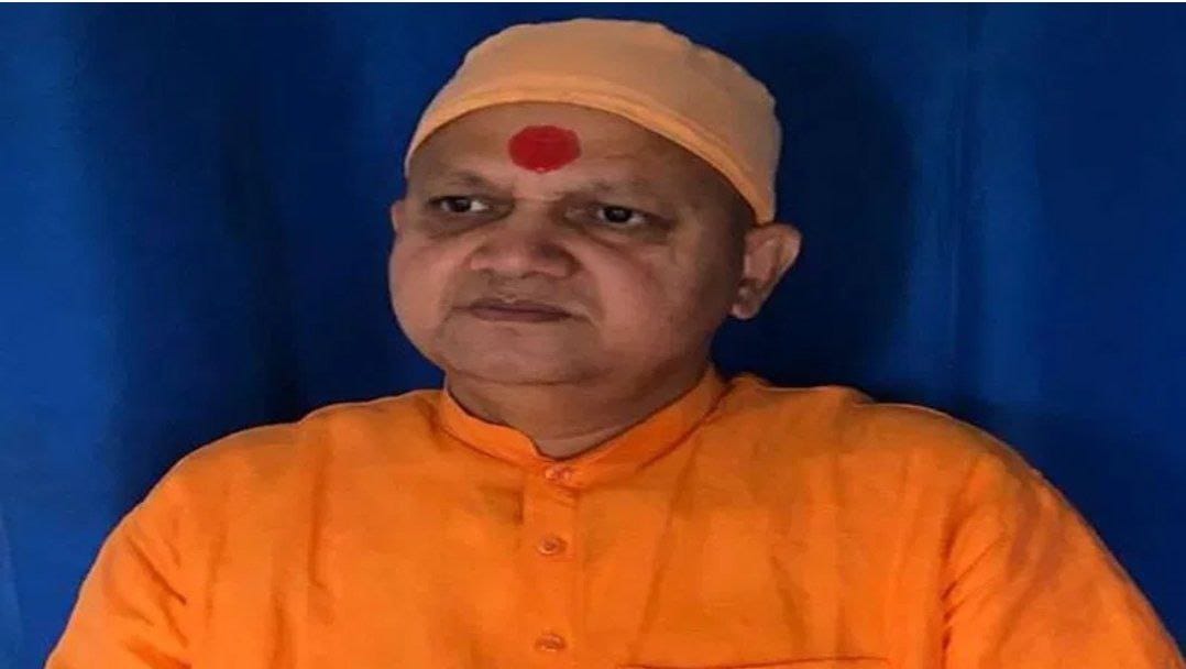 ByRakeshSimha's tweet photo. Ghar Wapsi: Pastor Robert from Indonesia came to South India to convert Hindus to Christianity but came in contact with the RSS. He adopted Hinduism, became Dr Suman, is now a Sangh Pracharak and has helped 8,000 people return to Hinduism. That is some great work by the RSS. https://t.co/Naj3goNVBT