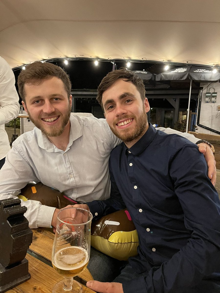 Took a while to get this contract extension over the line, but delighted to announce that after some drunken negotiations with our director of football @DrSheepy , our no.9 <a href="/WaringJake/">Jake Waring</a> has agreed a new 1 year deal ✍️✅