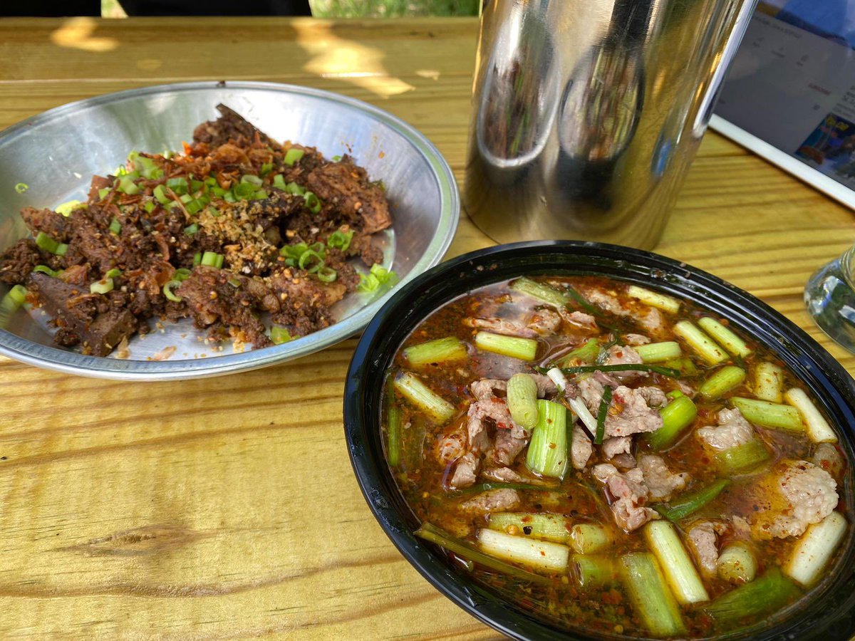 baanthaibda's tweet image. We know it’s hot, but it’s so damn good! 

Order our Tom Saeb before the chefs devise the new summer menu #lessheat #moremeat #spicysalads #baanthai #bermuda #summermenu #comingsoon‼️ 

Call 543-0342 menu @ baanthai Bermuda.com/menu/
Order online @ orderstart.com/baanthaibda