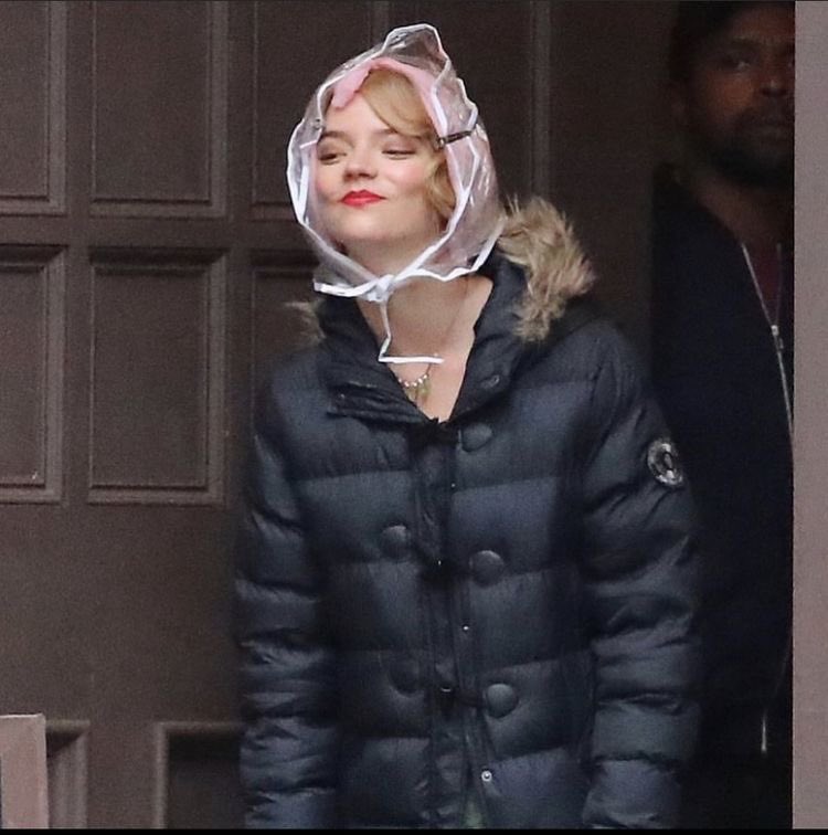 CheckIlly's tweet image. Ola