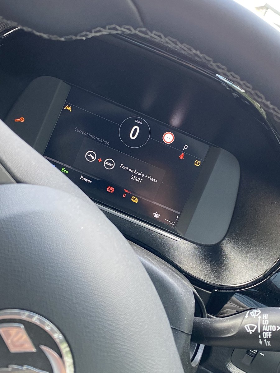 eparkblog's tweet image. Cutting it a bit fine up in Edinburgh! 1 mile left on the clock😅 #thebigelectricdrive #epark #electriccar