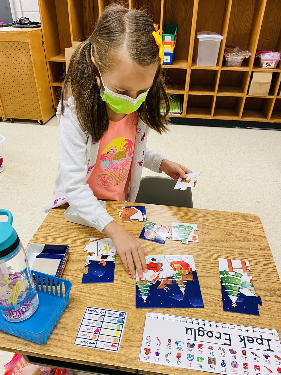 MsDoshisClass's tweet photo. So many activities to choose from! https://t.co/gvUFGM8JYP