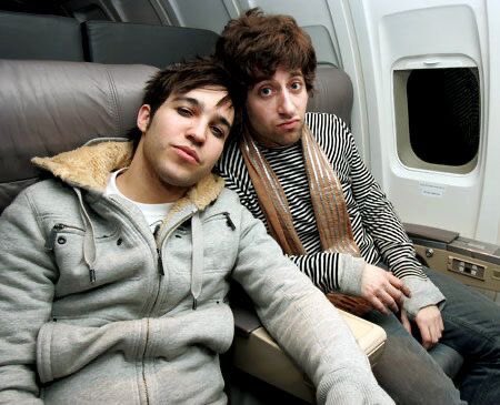 campbelIbain's tweet photo. 2 gay men in the mid 2000s on a plane to get married in a state where itβs legal #loveislove #pride #loveisnotachoice β€οΈπ§‘πππ https://t.co/llsOrnR0J0