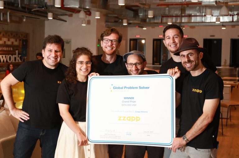 CiscoNetAcad's tweet image. 🏆 Congratulations to the 2021 @Cisco #GlobalProblemSolverChallenge Grand Prize winner: @ZzappMalaria! Their #AI based technology aims to help eliminate malaria. Get inspired with their story: cs.co/6016ykocw