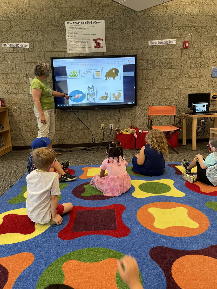 MissJenMcIntyre's tweet photo. We had SO much fun doing our FIRST ever breakout! Felt so good to be back in the library! So proud of these sweet kinders! 🍎🤍 https://t.co/VyNJ9ZcYkN