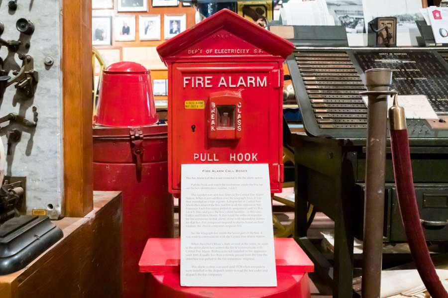 BillyGoldfeder's tweet photo. San Francisco still can't decide what to do with its historic fire boxes
https://t.co/YGWNbi2blc @SFFDPIO @SFFFLocal798 @APCOIntl @911NENA911 @billfrye240 #boxalarm #gamewell #firealarm #reliability #firefighters #firefighter https://t.co/VtO3Xv1aFw