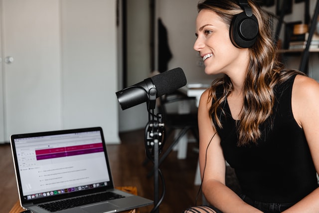 Intro and Outro Podcast Music Brings Podcasts to Life!
Find Your Podcast Theme Song Here...
grooveden.com/musicgenres/in…
#podcast #podcasting #royaltyfreemusic