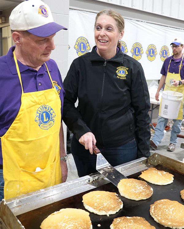 lionsclubs's tweet photo. The Norfolk Lions Club in Nebraska held their 61st annual Pancake Feed fundraiser. 🙋‍♂️🙋‍♀️🙋 Raise your hand if you've ever attended a Lions pancake breakfast! More club news in the Digital LION: https://t.co/R4cKnfRwWP https://t.co/vmoN5wUG7R
