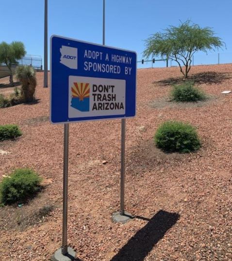 ArizonaDOT's tweet photo. Adopt a Highway: What are all those signs about? 

They recognize volunteer and business groups that clean litter along 2-mile-stretches of Arizona highways. 

Join others who clean litter for community spirit or to honor loved ones!  

https://t.co/1ULT3juLCH #aztraffic https://t.co/Uj0V24YUcJ