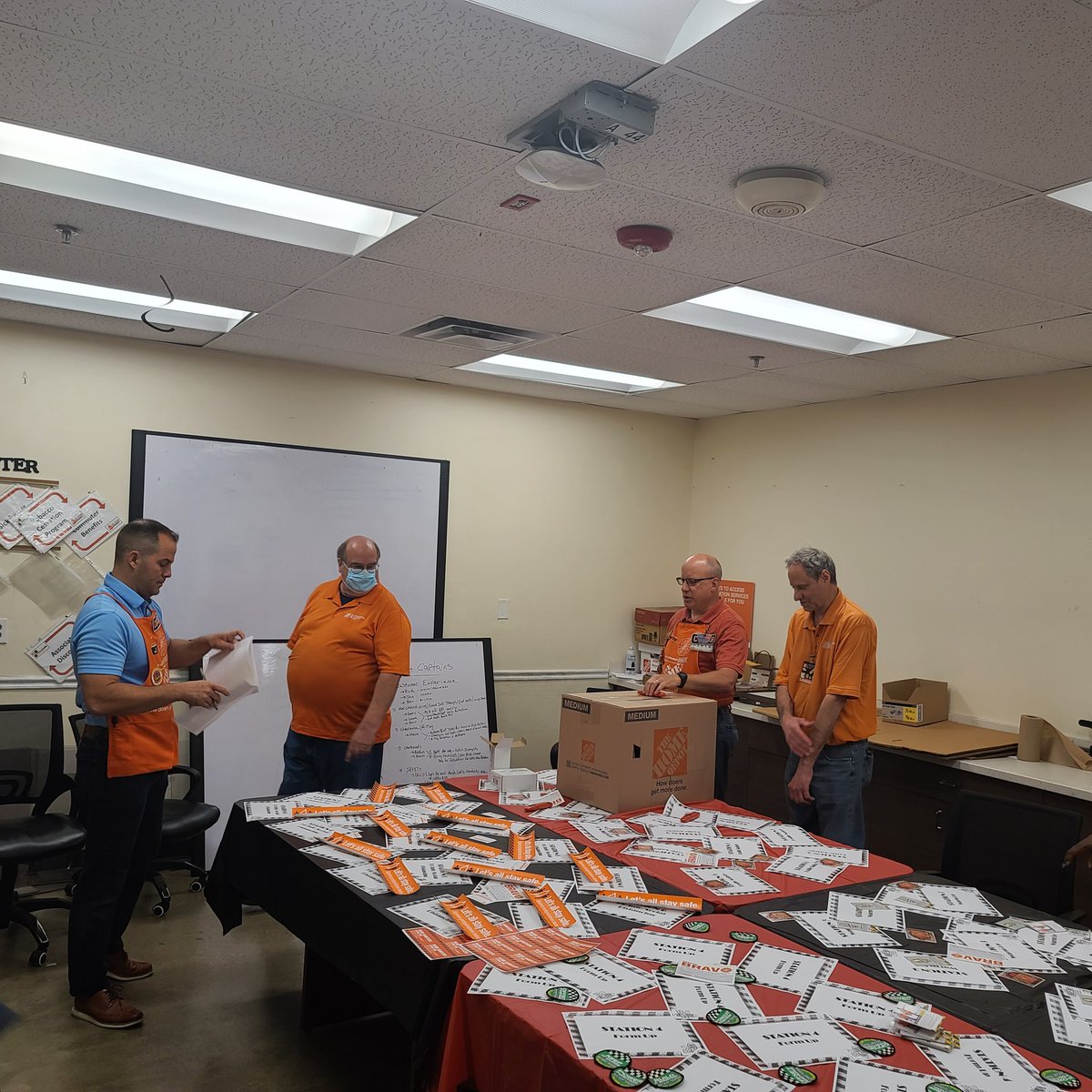 SAFETY AWARENESS <a href="/2575/">carl krzesicki</a>.  SM  Tim is spending time with each associate to stress the importance of working safely 
@tim_hickey1 <a href="/MondoTHD/">Armando Portillo</a> <a href="/BrianConwayTHD/">Brian Conway</a> <a href="/staceyjsharp1/">Stacey J Sharp-Brown</a>